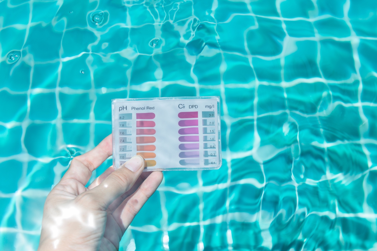 pool water pH test